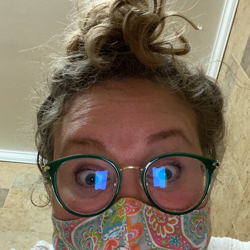 Meet your Posher, Sharon